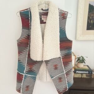 Southwestern Patterned Vest with Sherpa Lining Aztec